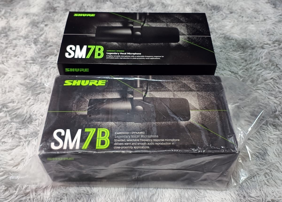 SM7B 梱包を解いた状態