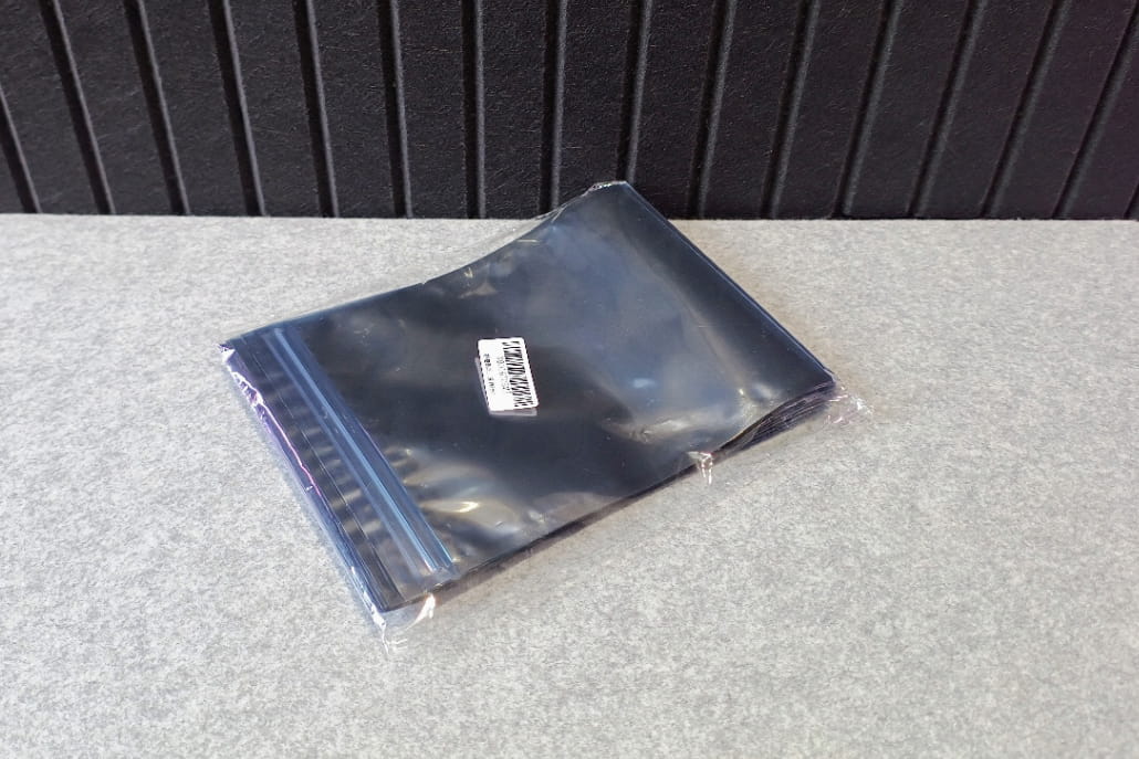 Amazonで購入した帯電防止袋 https://amzn.to/4r67h1a