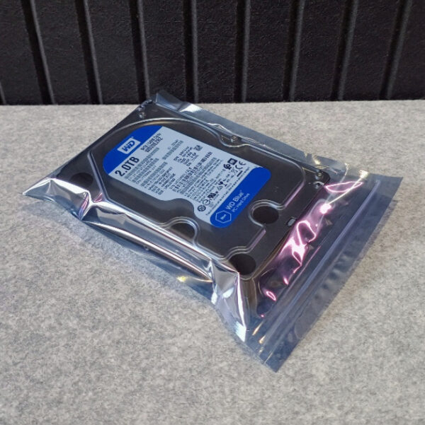 ハードディスクを帯電防止袋に入れたところ